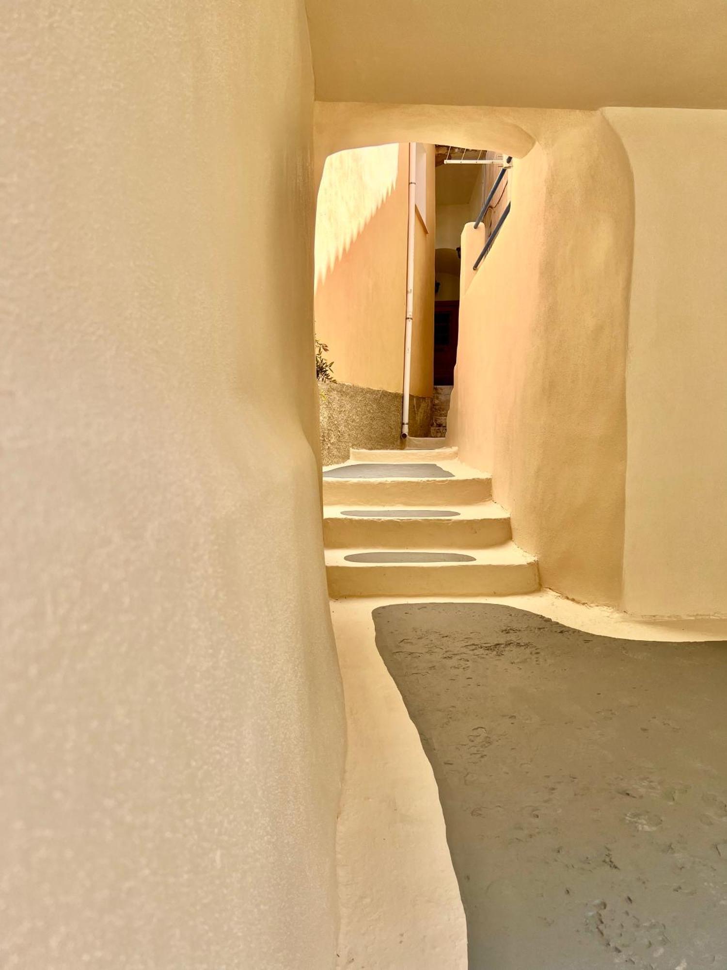 شقة Camara'S Gem Poros Town المظهر الخارجي الصورة